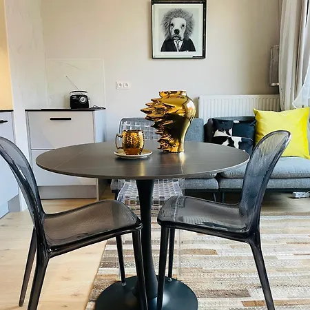 Διαμέρισμα Piper Gold Targi *